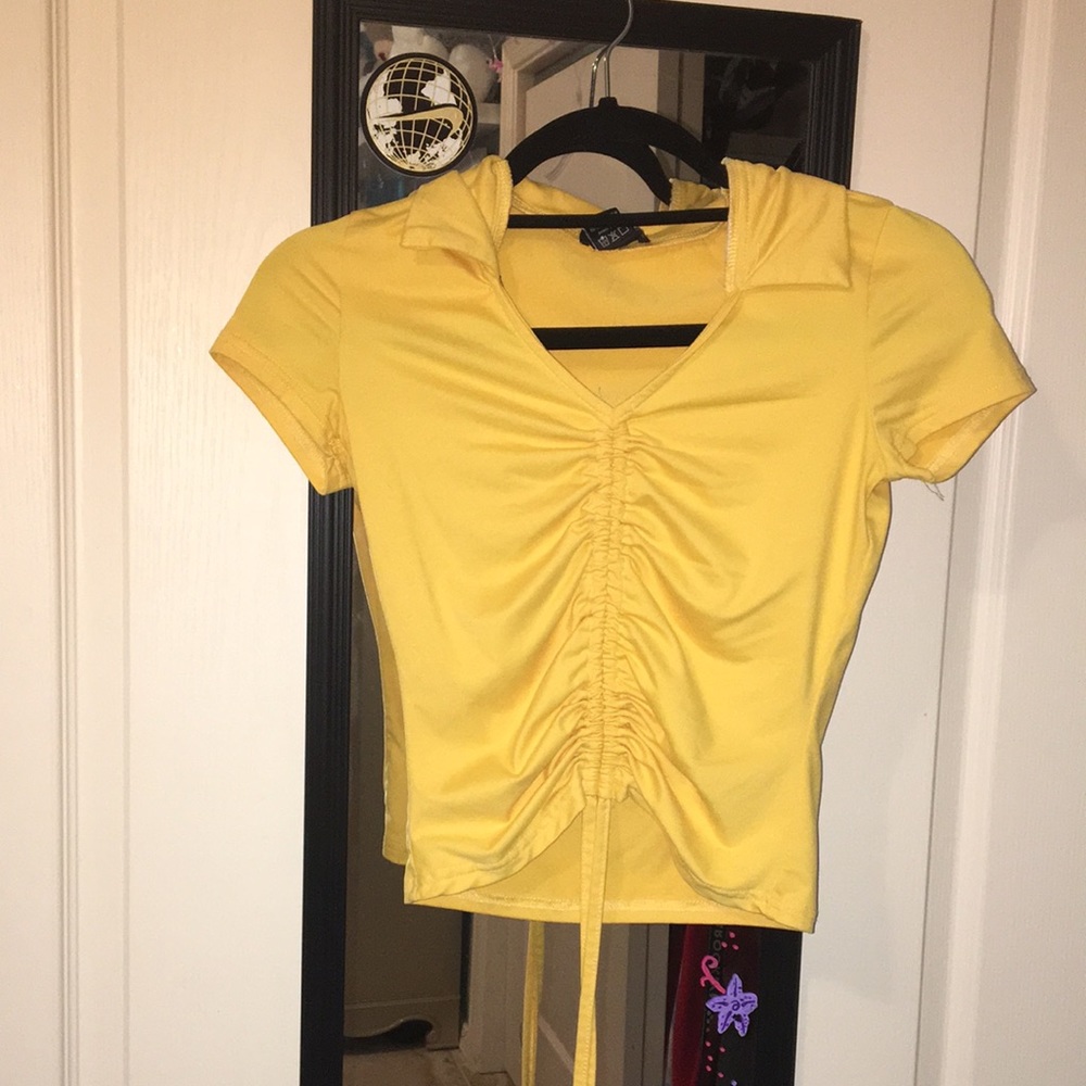 Yellow t shirt